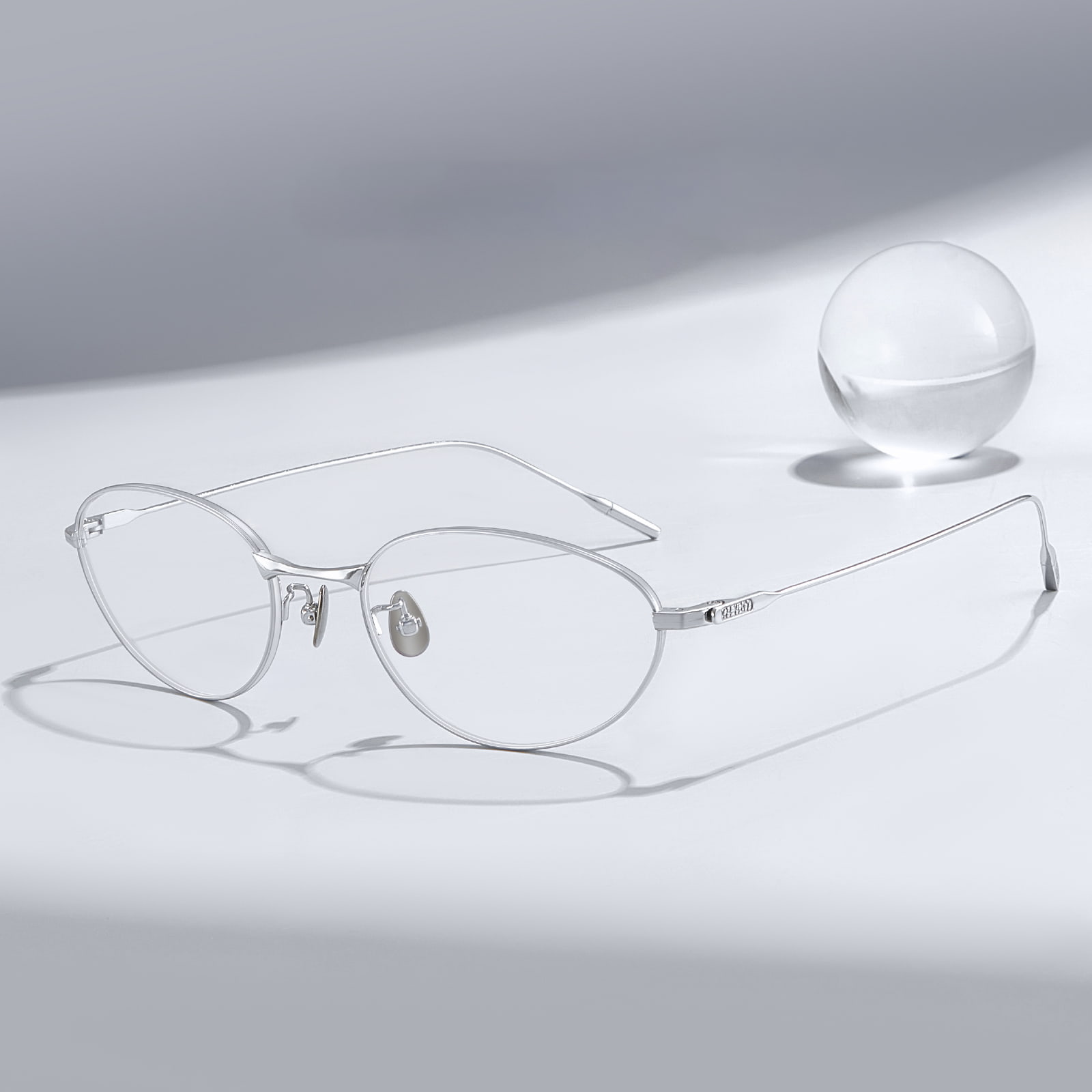 Fade ovale Cat-Eye kleurrijke puur titanium bril