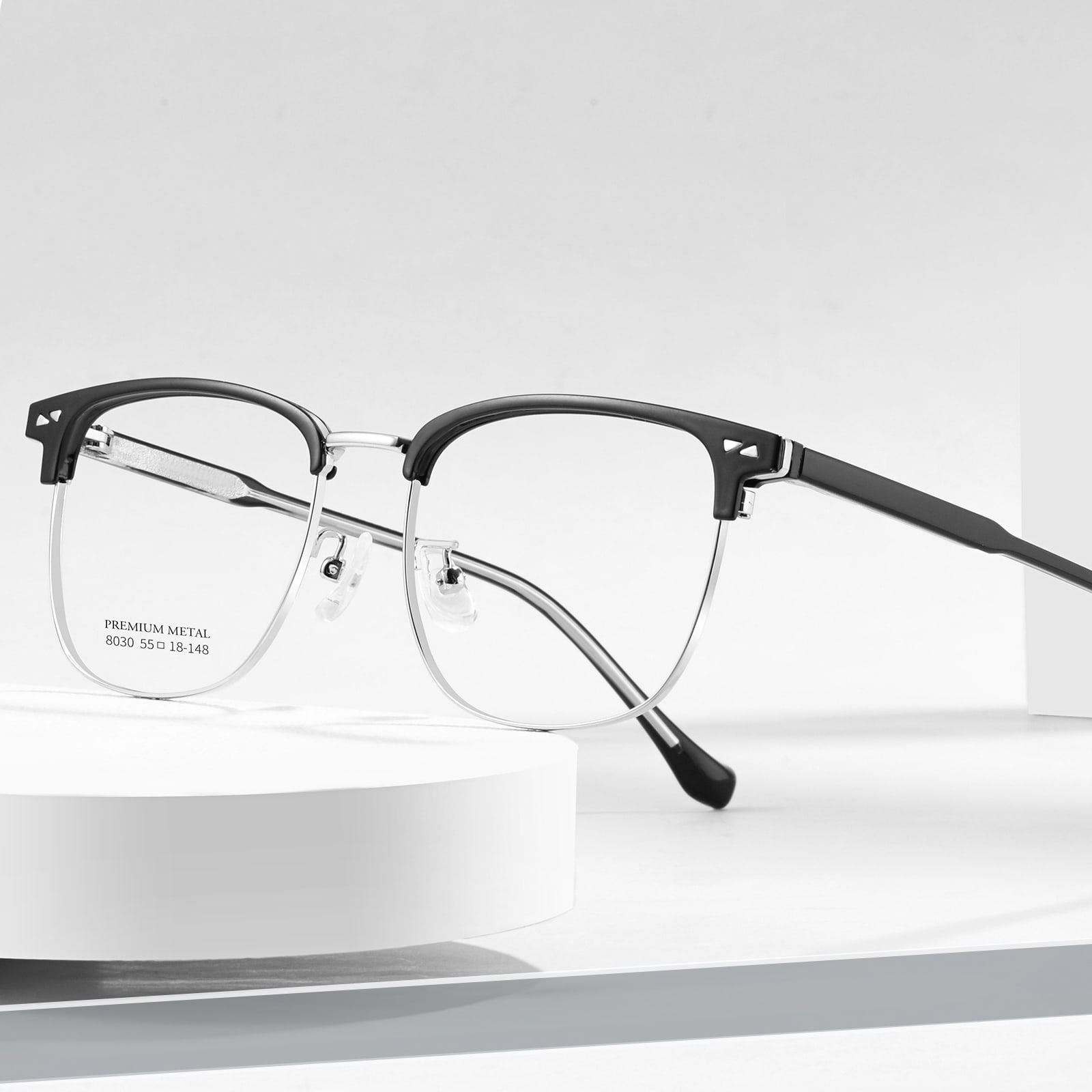 8030 Zakelijke bril met ingebedde metalen strip